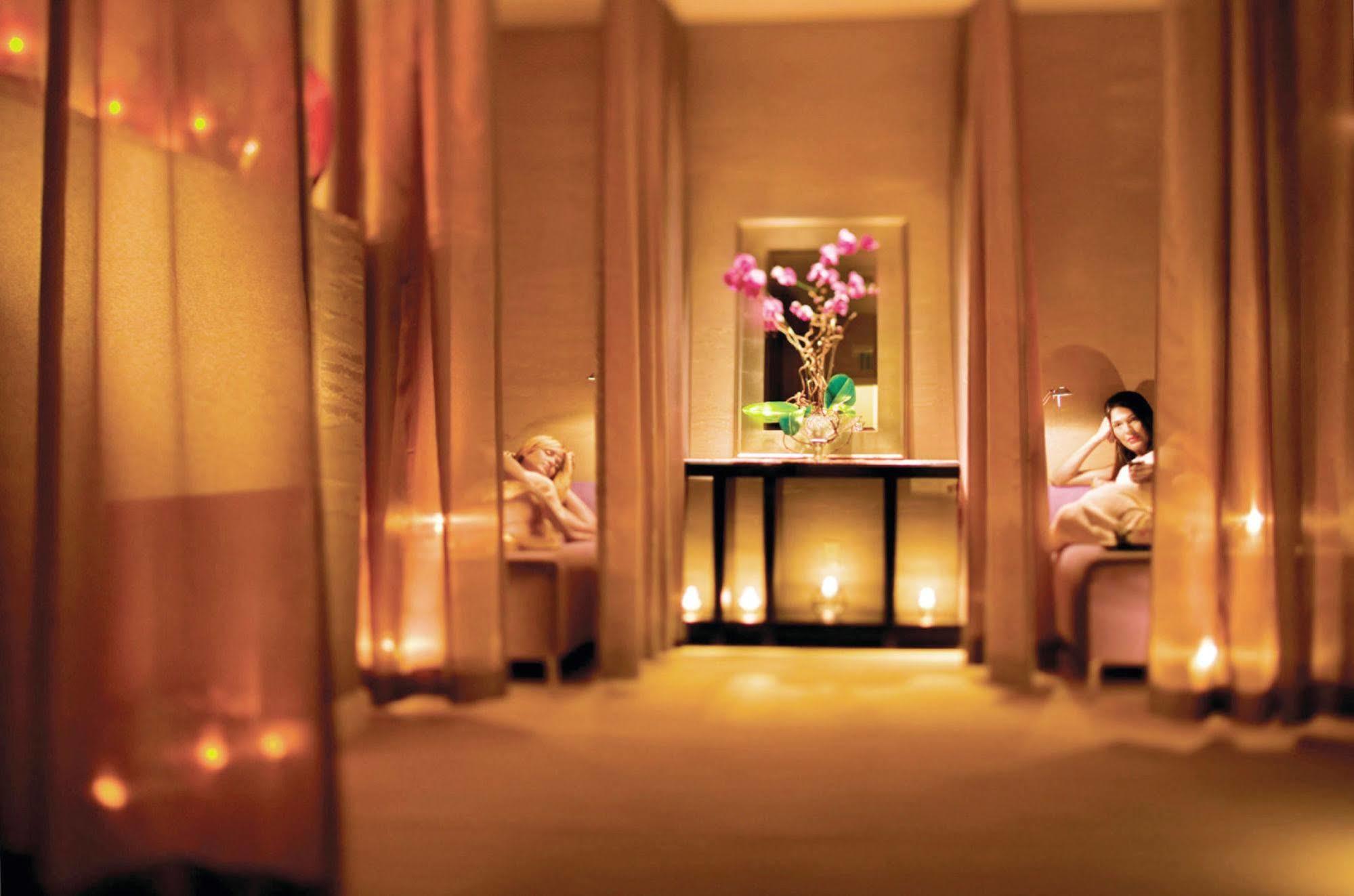 Four Seasons Hotel Miami - Luxury Private Residences Экстерьер фото